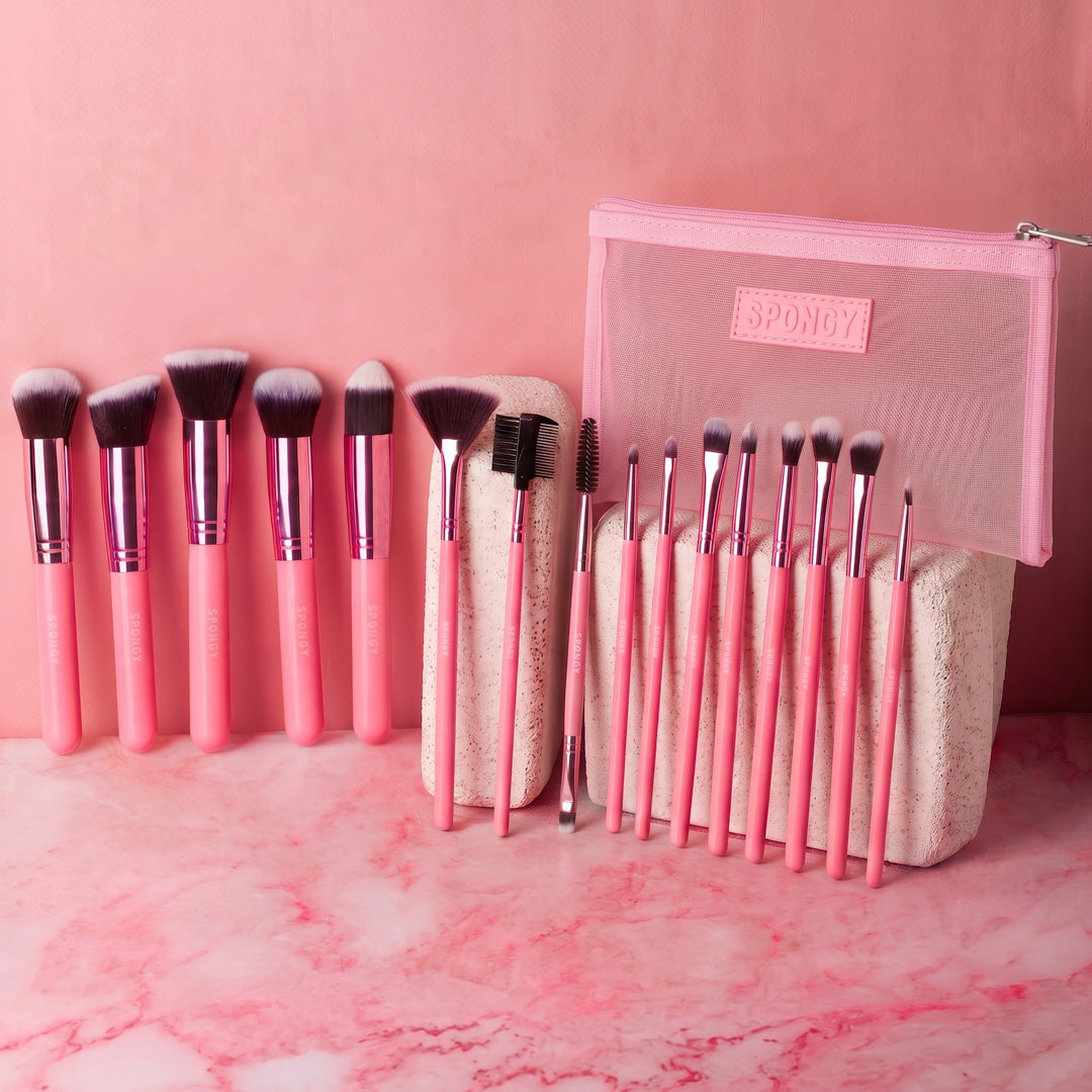 Velvet Make-Up Brush Collection (16 Πινέλα & Θήκη Αποθήκευσης)